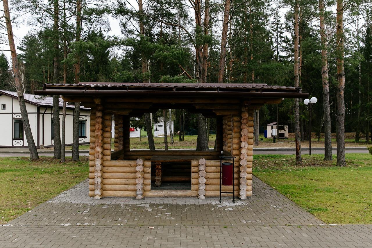 Baza Otdykha Chaika Hotel Zhodzina Eksteriør billede
